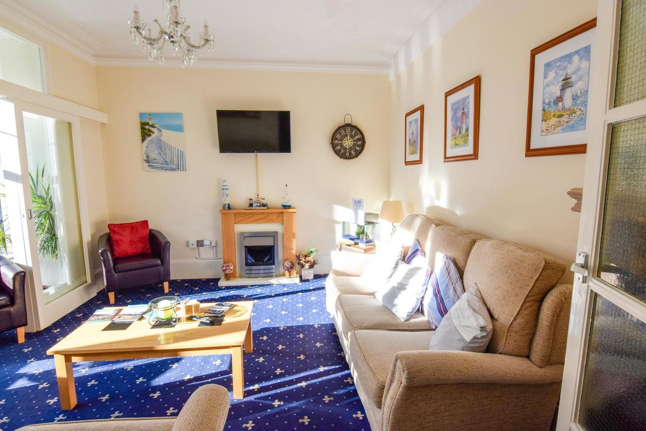 Eastbourne Reymar Bed & Breakfast Exterior photo