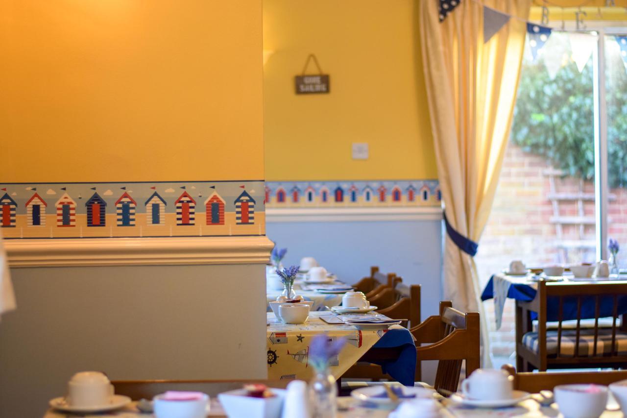 Eastbourne Reymar Bed & Breakfast Exterior photo