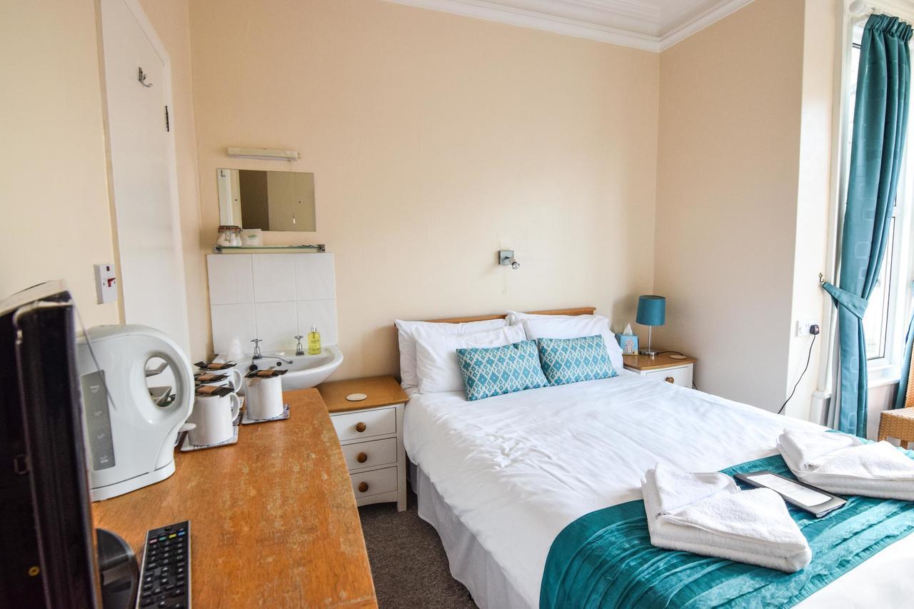 Eastbourne Reymar Bed & Breakfast Exterior photo